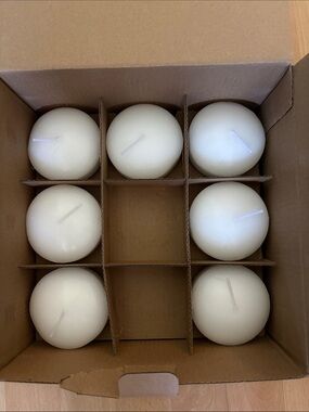 Set of 25 Ivory Round Floating Candles